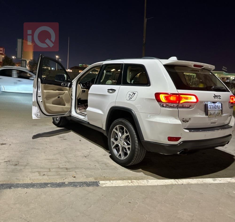 جيب جراند شيروكي